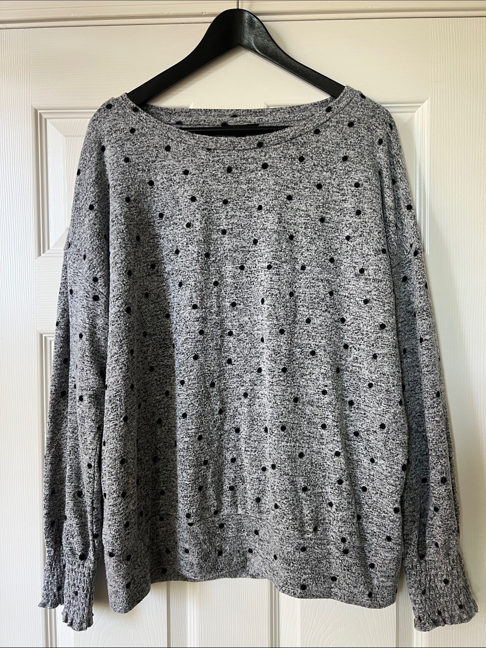 Lucky Brand Heather Gray Top with Black Polka Dots